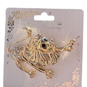 3/$25 Chloe Accessory Gold Tone Leo Zodiac Lion Pin Brooch